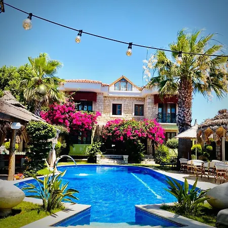 Tasquartas Hotel Alaçatı
