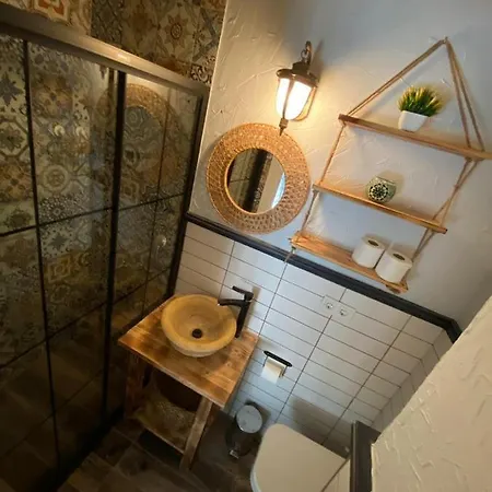 מלון Tasquartas *