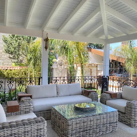 מלון Tasquartas *