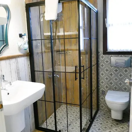 מלון Tasquartas *