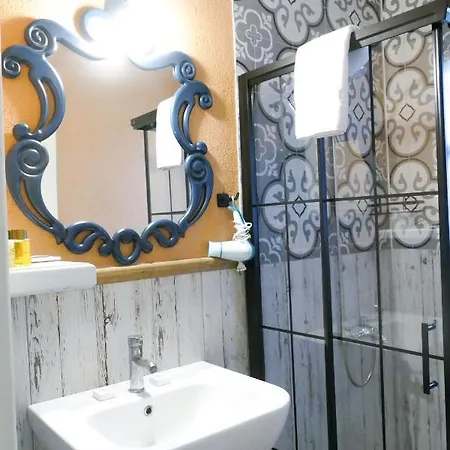 Tasquartas Otel