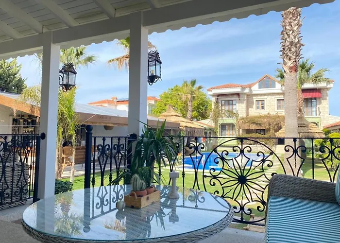 Tasquartas Hotel Alaçatı